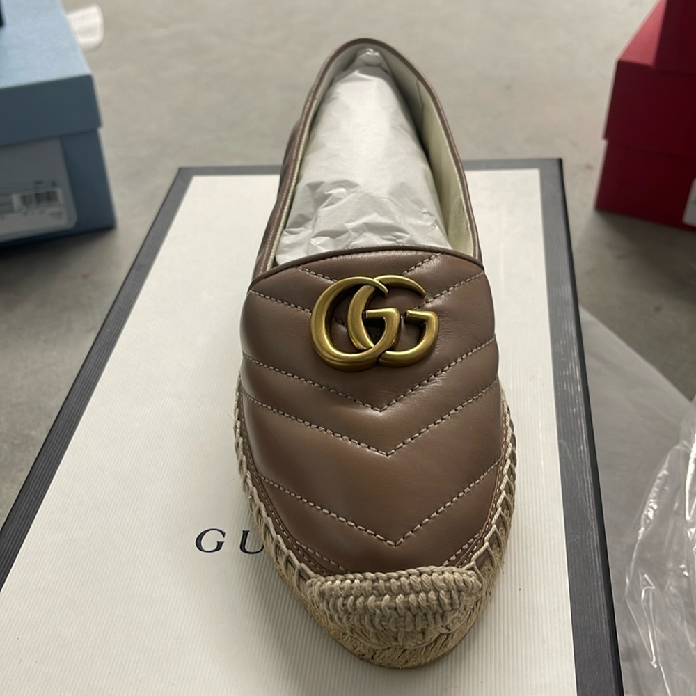 GUCCI WOMEN'S PILAR DOUBLE G LEATh PORCELAIN ROSE